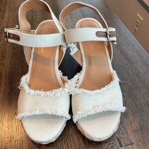 Tommy Bahama Cream Women's Sandals